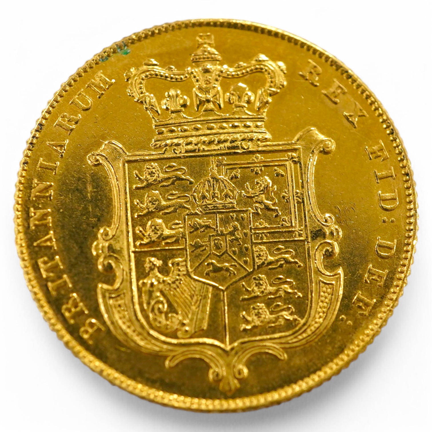 British gold coins, George IV, gold sovereign 1825, crowned shield (S 3801), edge wear, otherwise EF